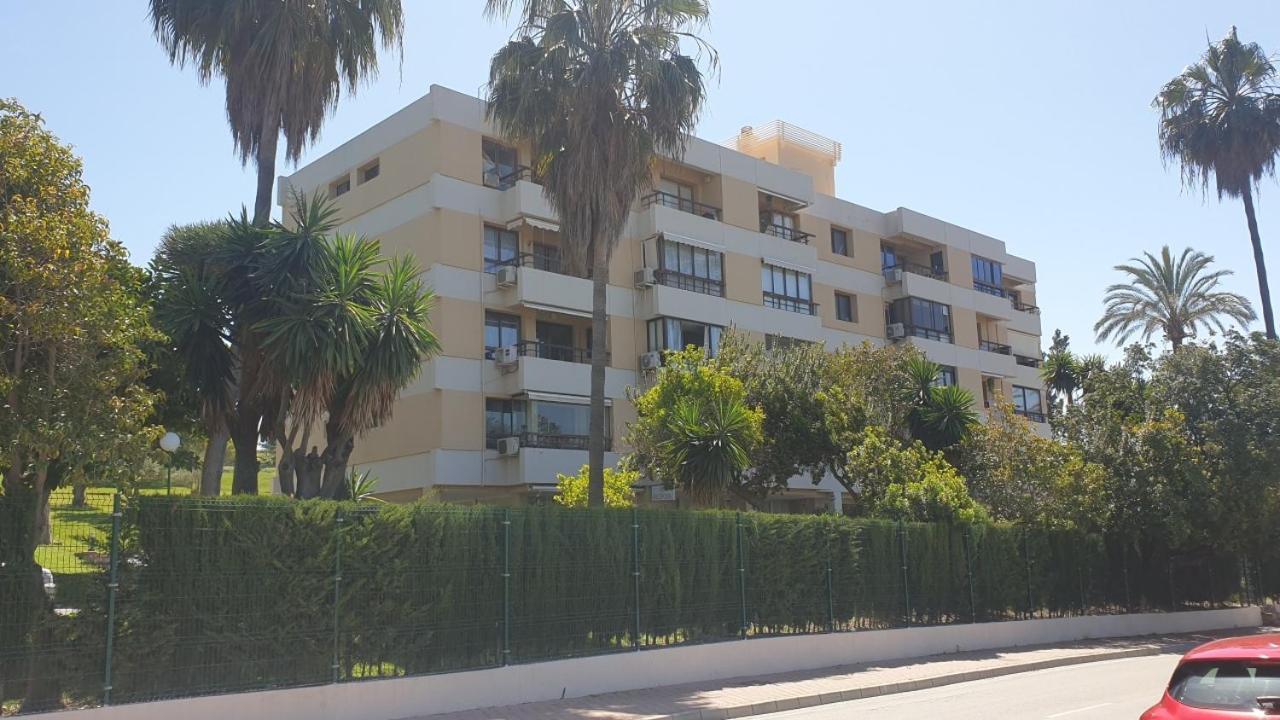Appartamento Torres De Aloha 2 Bdr Puerto Banus Marbella Esterno foto