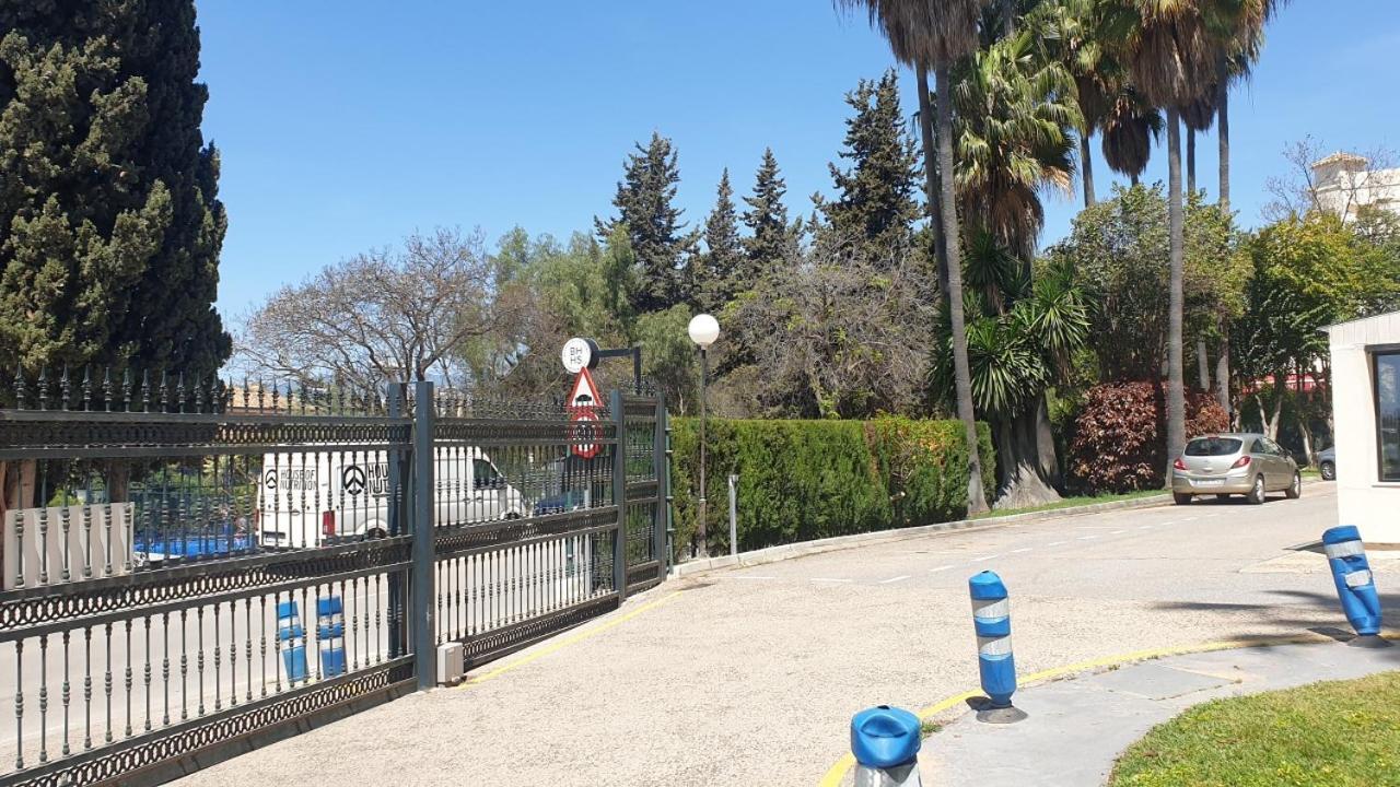 Appartamento Torres De Aloha 2 Bdr Puerto Banus Marbella Esterno foto