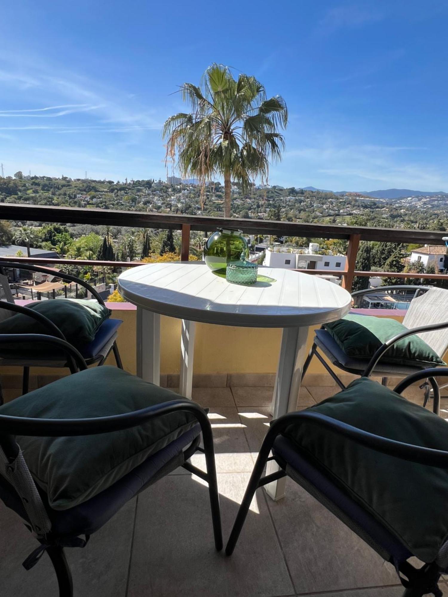 Appartamento Torres De Aloha 2 Bdr Puerto Banus Marbella Esterno foto