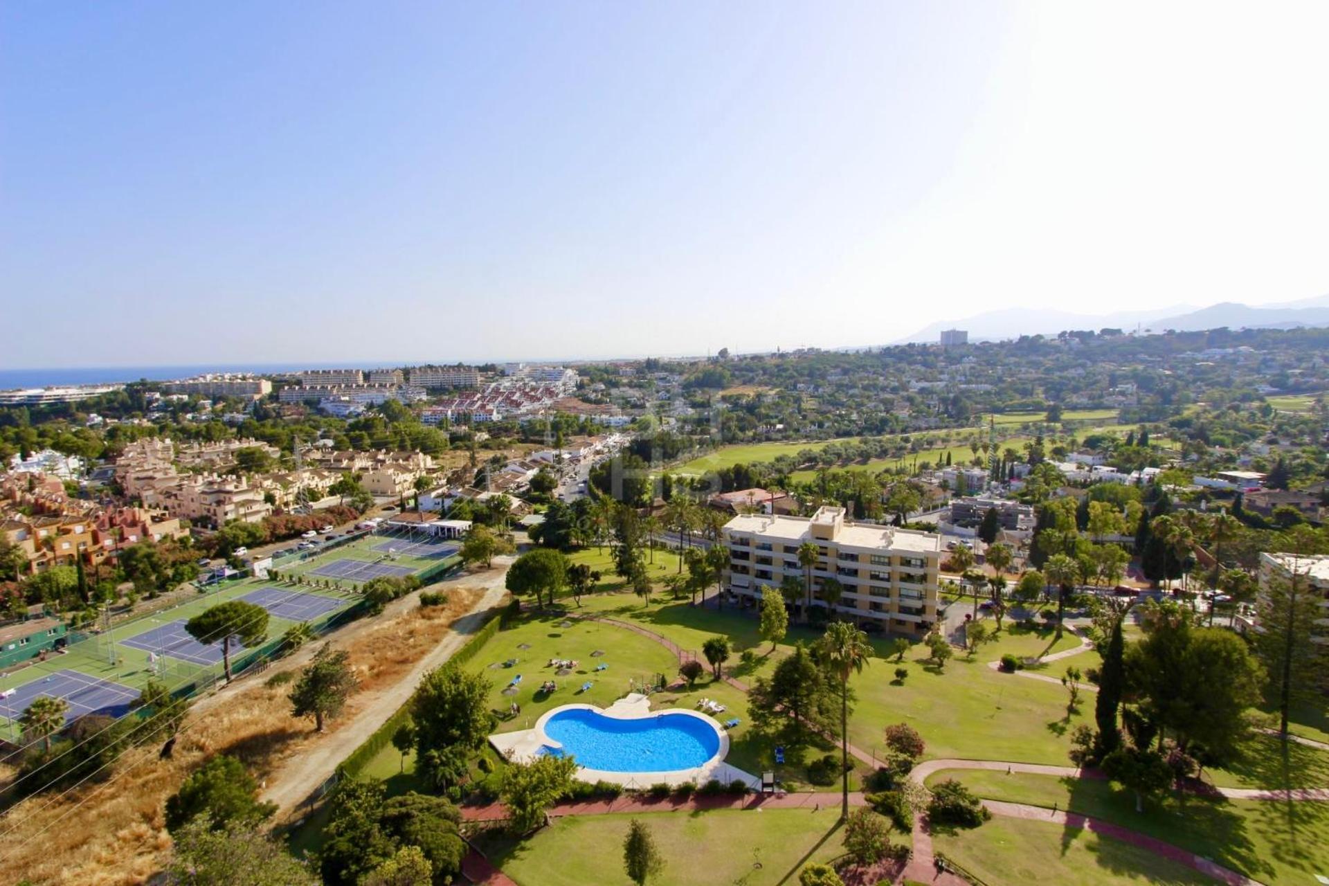 Appartamento Torres De Aloha 2 Bdr Puerto Banus Marbella Esterno foto